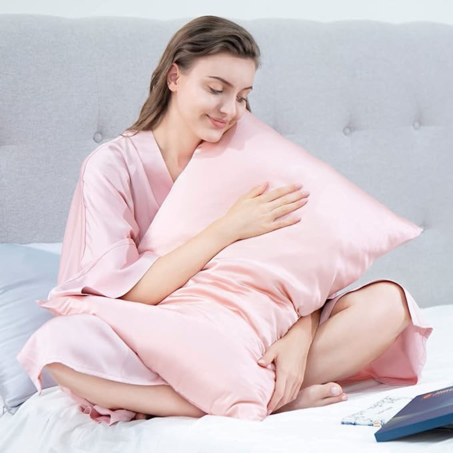 Anti-Acne Mulberry Silk Pillowcase™